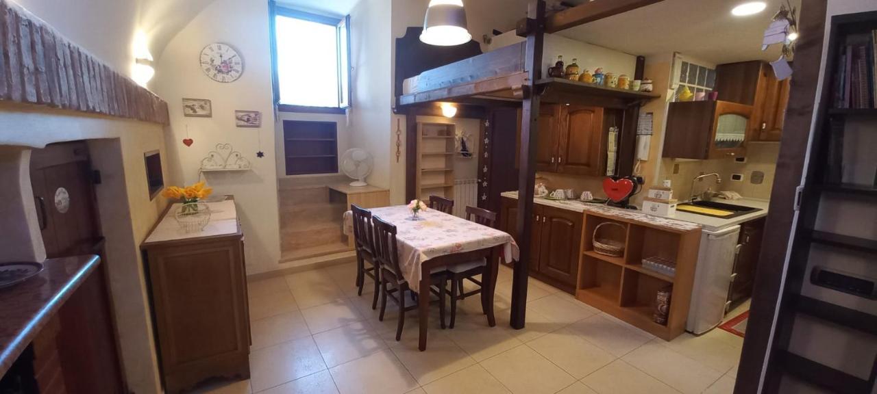 Residenza Nel Borgo Romano Mentana Ngoại thất bức ảnh